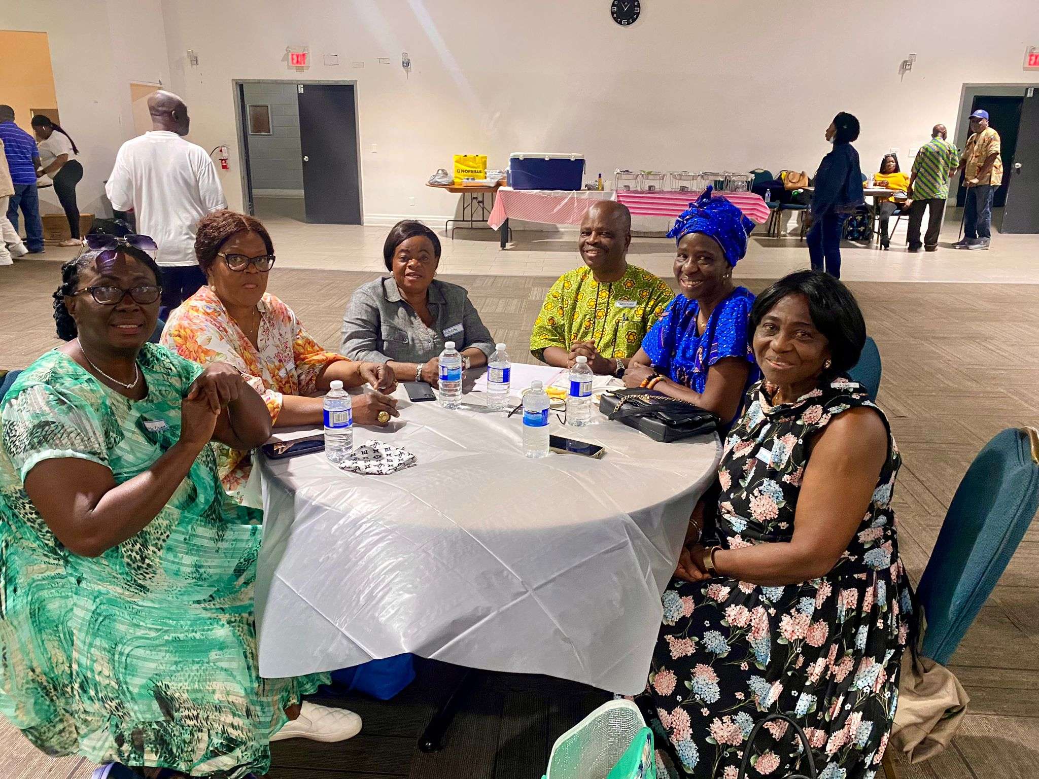 Seniors Seminar Table Gathering